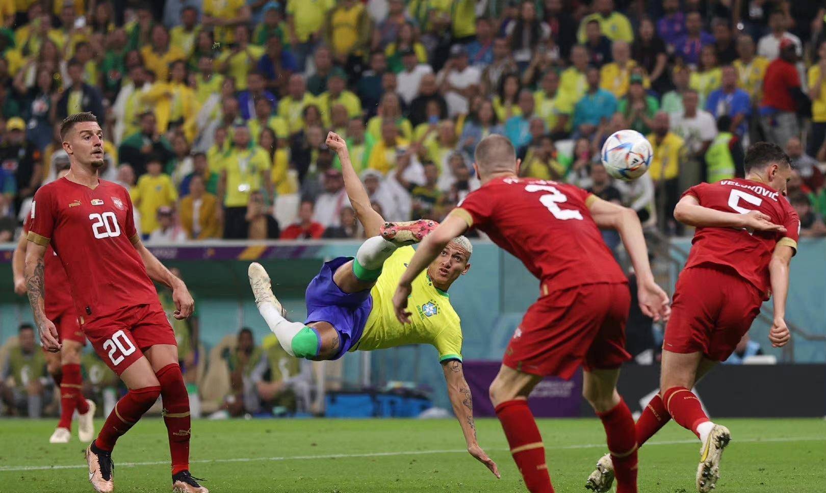 德国队不断突破!,内马尔连续十二场比赛得分超过反败为胜观众掌声雷动的简单介绍