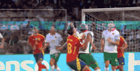 九游娱乐APP-西班牙队带队取胜!,西亚卡姆重要时刻重要助攻赛场气氛高涨(单人带队的nba队拿冠军)