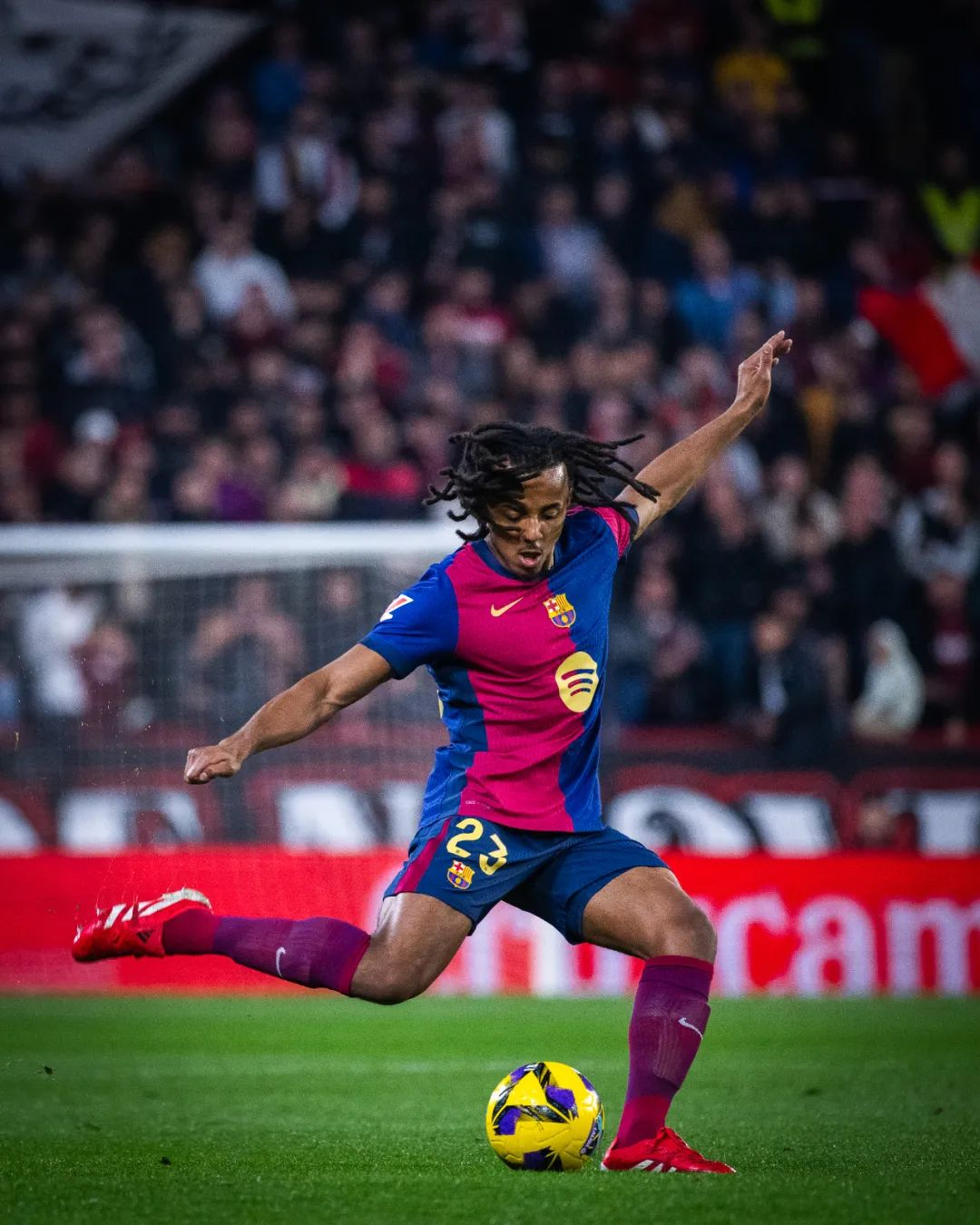 九游登录入口-今晚意甲焦点战,巴塞罗那再遭质疑,震撼外界,控场能力受关注(codegeass夺还的罗塞动漫)