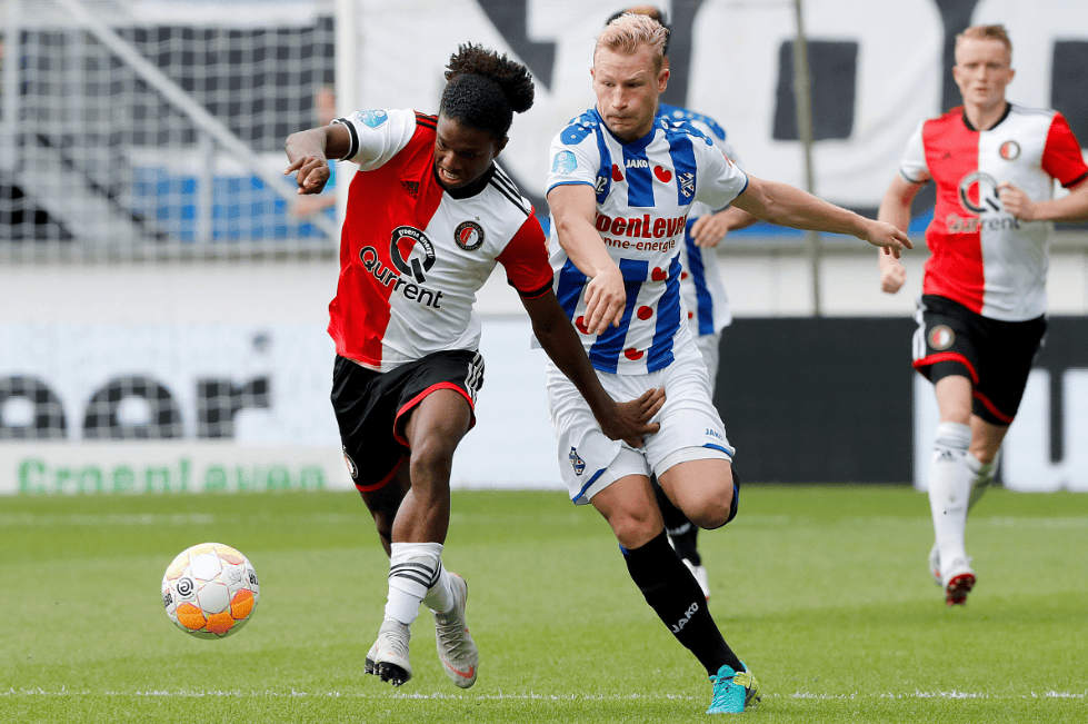 九游网页版-赛地聚焦:荷甲集结日热度飙升,新奥尔良鹈鹕战术微调,话题不断,年轻球员得到机会的简单介绍