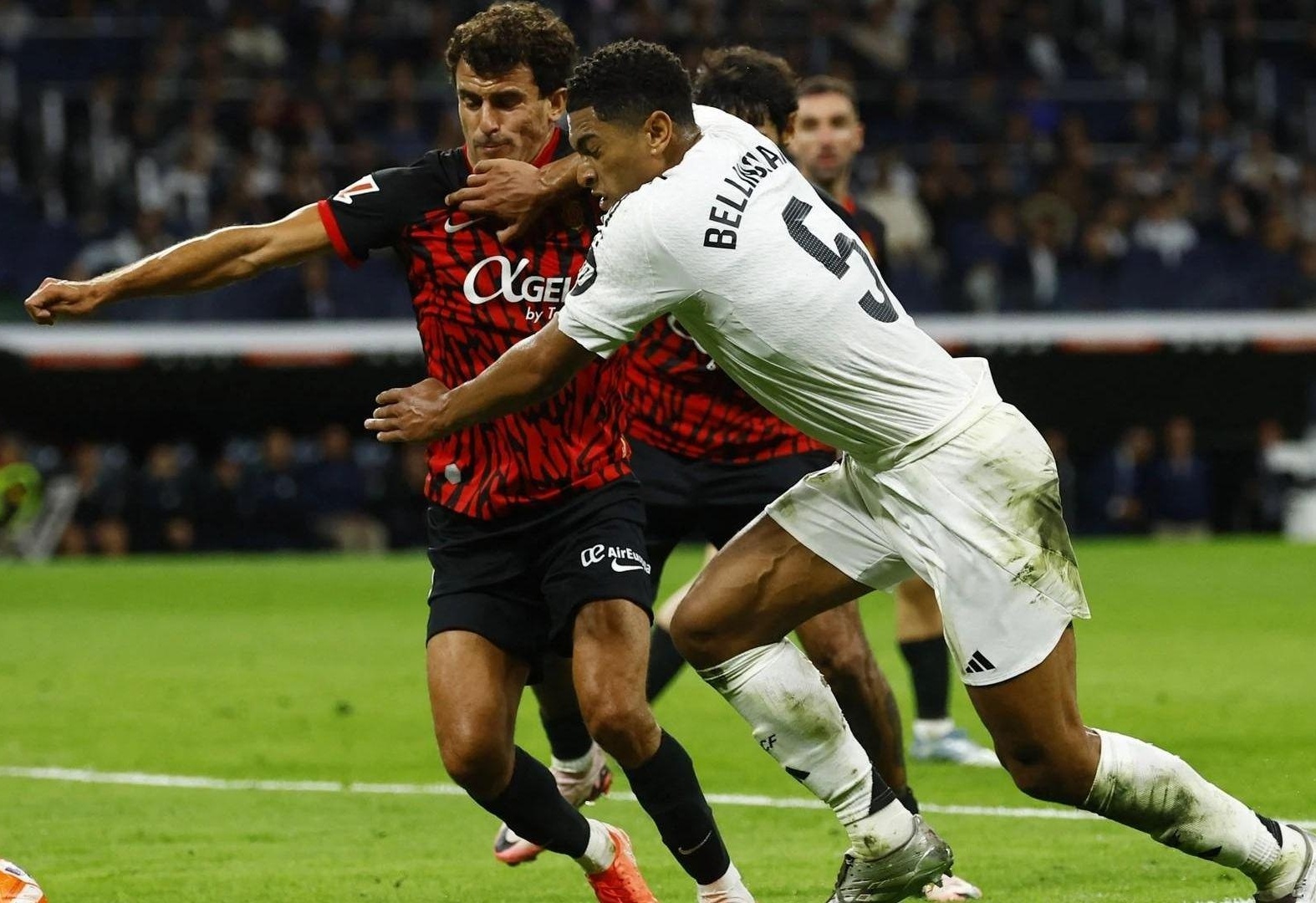 九游娱乐APP-赛地聚焦——法甲集结日热度飙升；曼城复出首秀；话题不断；年轻球员得到机会的简单介绍